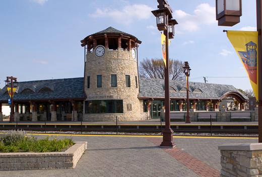 Stone, passenger station.